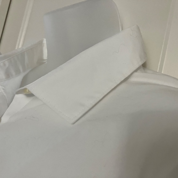 Lands End no iron button down - Picture 2 of 11